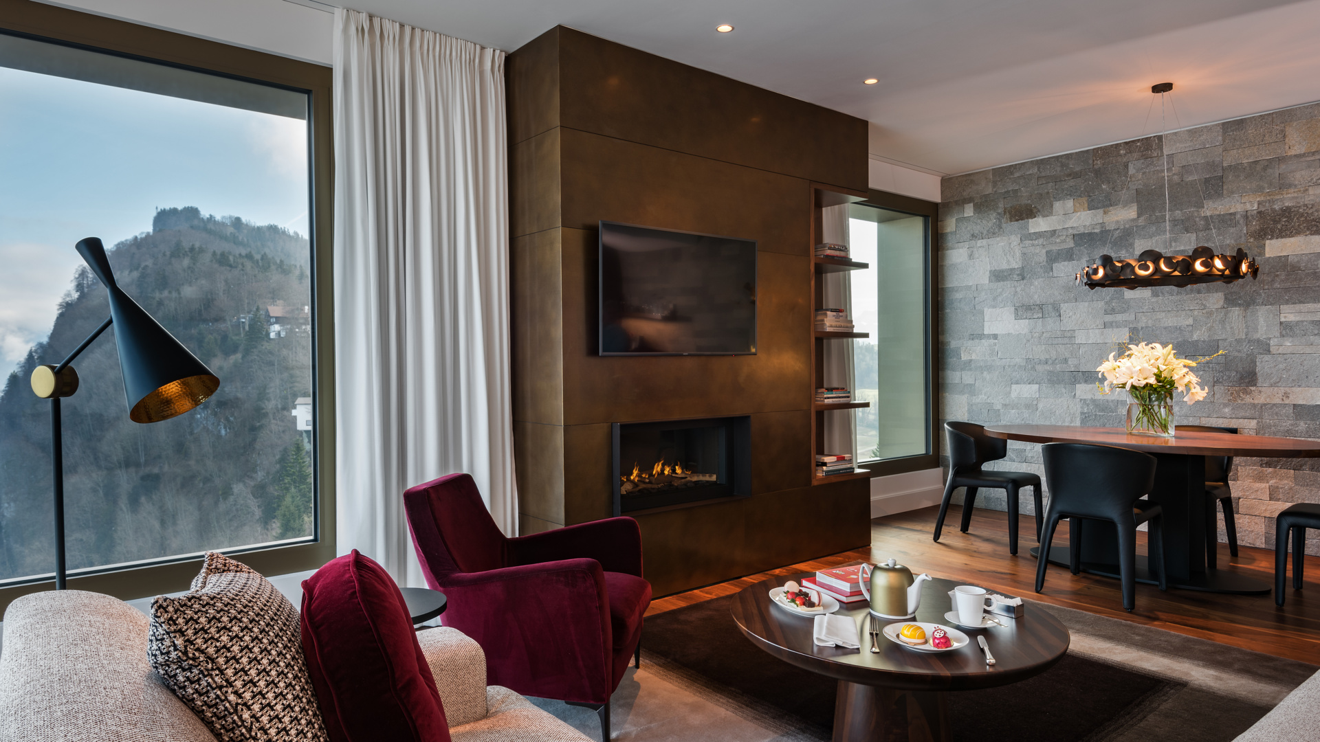 Contemporary Premium Suite Bürgenstock Resort